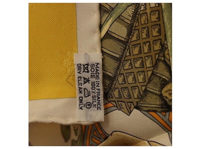Hermès Pañuelo HERMES Carre 90 de Seda Amarillo Auth 198387M - vista 11