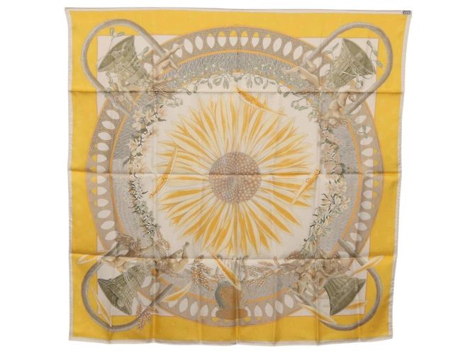 Hermès Pañuelo HERMES Carre 90 de Seda Amarillo Auth 198387M - vista 14