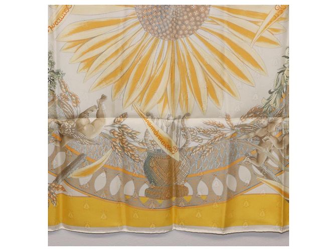 Hermès Pañuelo HERMES Carre 90 de Seda Amarillo Auth 198387M - vista 22