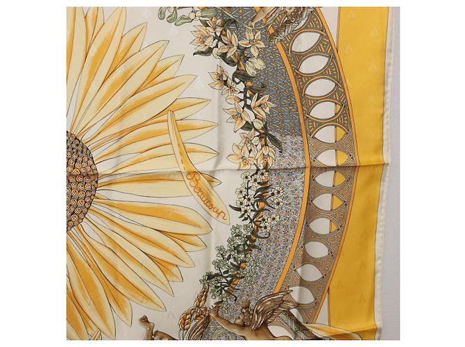 Hermès Pañuelo HERMES Carre 90 de Seda Amarillo Auth 198387M - vista 7