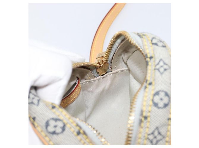 LOUIS VUITTON Monogram Mini Jeanne PM Shoulder Bag Blue M92001 LV Auth 204144 Blau - Ansicht 23