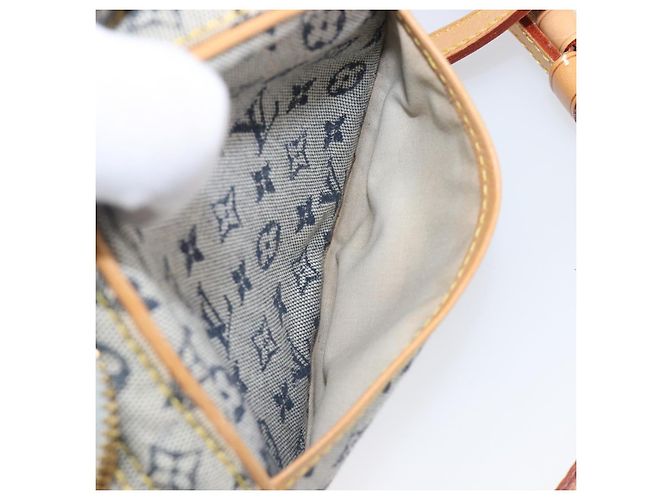 LOUIS VUITTON Monogram Mini Jeanne PM Shoulder Bag Blue M92001 LV Auth 204144 Blau - Ansicht 26
