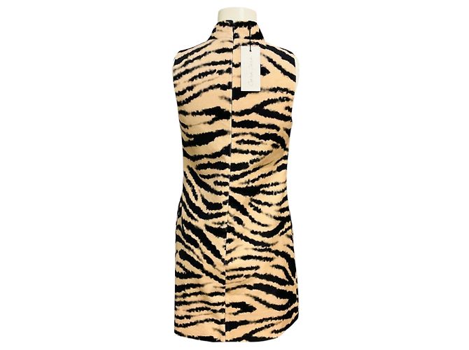 Autre Marque Cara Cara Beige / Black Zebra Blush Tay Mini Dress - vista 3