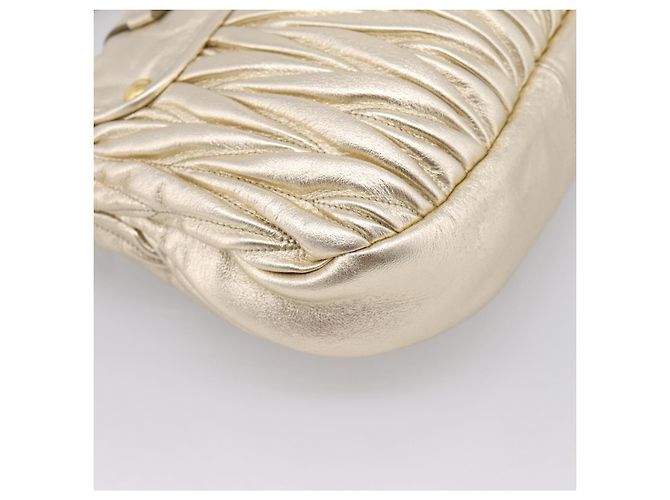 Borsa Miu Miu Matelassé in pelle 2way Champagne Gold Tono Oro Auth 167599SAM D'oro - vista 19