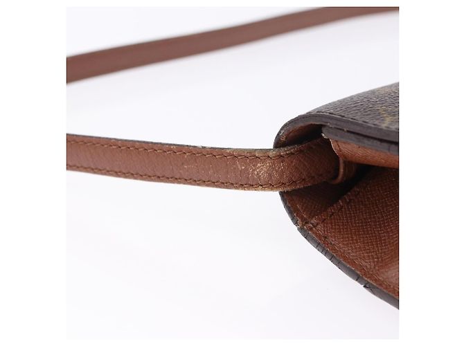 Borsa a tracolla LOUIS VUITTON Monogram Bordeaux 27 M51797 LV Auth ar14229 Monogramma - vista 18
