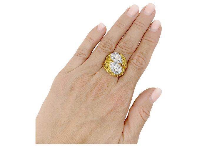 Autre Marque Anello cocktail in oro giallo, oro bianco, zaffiri gialli e diamanti. - vista 6