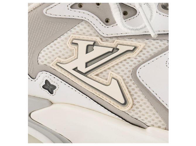 LOUIS VUITTON - Sneakers Runner Tatic Louis Vuitton in pelle e tela grigia e bianca (T41) Argento - vista 4