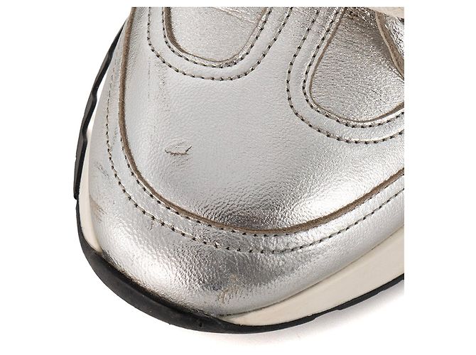 HERMÈS - Trail Hermès Sneaker aus silbernem Metallic-Leder (T36,5) Metallisch - Ansicht 4
