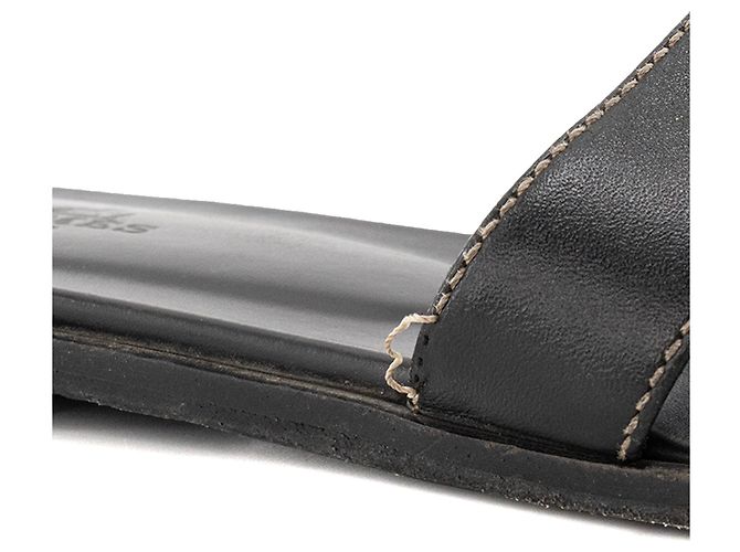 HERMÈS - Sandali Oran Hermès in pelle liscia nera (T37,5) Nero - vista 5