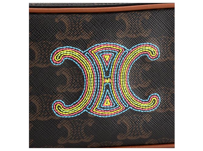 Céline CELINE - Mini Triomphe Schultertasche aus monogrammiertem beschichtetem Canvas Braun - Ansicht 5