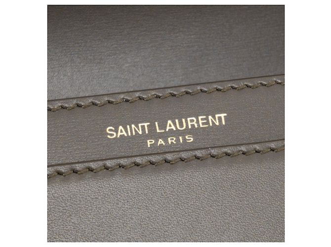 Autre Marque SAINT LAURENT - Bolsa de ombro Saint Laurent Voltaire em couro cinza taupe Caqui - vista 6