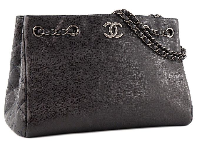 CHANEL - Borsa Shopping Tote Chanel in pelle caviar blu navy - vista 2