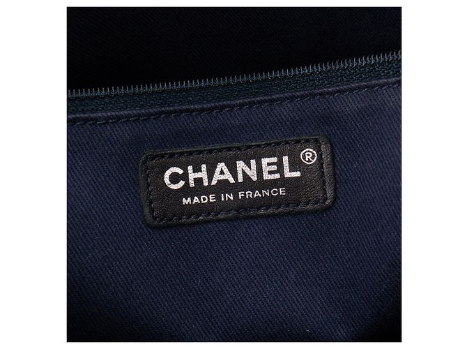 CHANEL - Borsa Shopping Tote Chanel in pelle caviar blu navy - vista 6