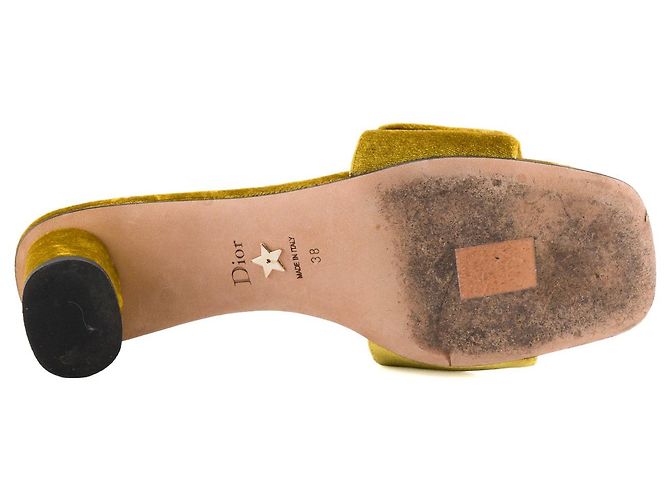 Autre Marque DIOR - Sandali con tacco CD Dior in velluto dorato (T38) D'oro - vista 3
