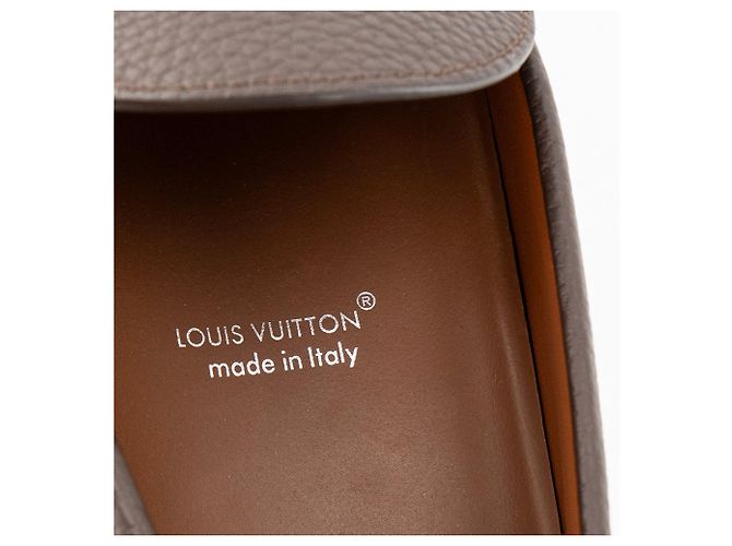 LOUIS VUITTON - Mocasines LV Resort Louis Vuitton en cuero granulado marrón (T42,5) Castaño - vista 8