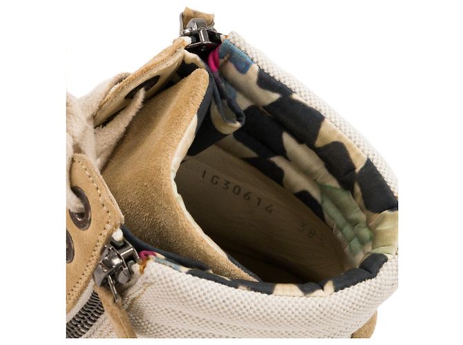 CHANEL - Botins Interlocking CC Chanel em camurça e lona bege (T38,5) - vista 6