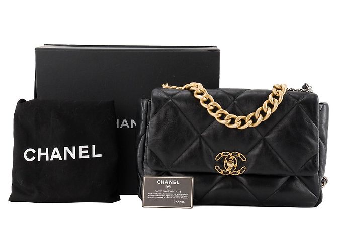 CHANEL - Borsa a tracolla Chanel 19 in pelle nera Nero - vista 10