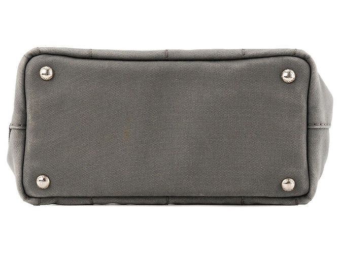 PRADA - Bolso Tote Prada Canapa PM en denim gris - vista 4