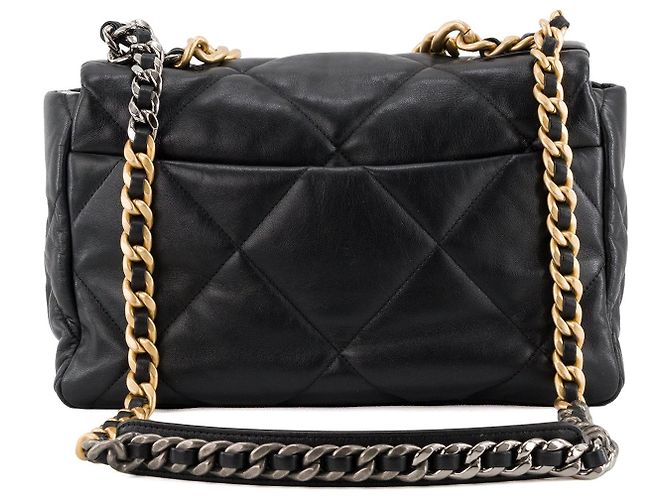 CHANEL - Borsa a tracolla Chanel 19 modello grande in pelle liscia nera Nero - vista 3