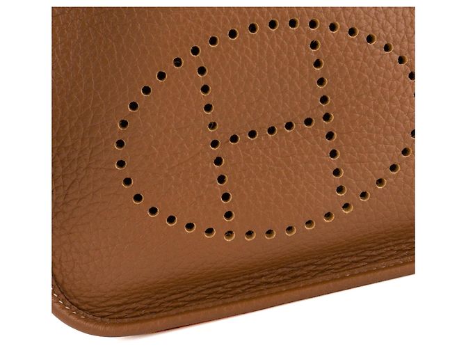 HERMÈS - Sac à bandoulière Evelyne 16 Hermès en cuir clémence marron gold - vue 5