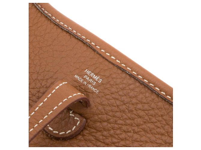 HERMÈS - Sac à bandoulière Evelyne 16 Hermès en cuir clémence marron gold - vue 7