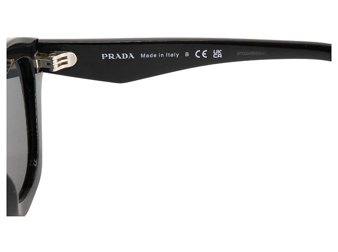PRADA - Óculos de sol Prada em plástico preto - vista 4