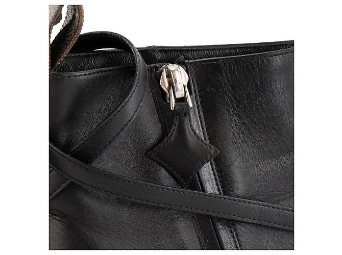 LOUIS VUITTON - Louis Vuitton Absatzstiefeletten aus glattem schwarzem Leder (T38) - Ansicht 6