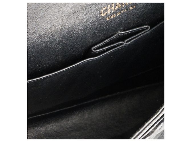 CHANEL - Borsa a tracolla Classique/Timeless 11.12 Chanel in pelle caviar nera Nero - vista 8