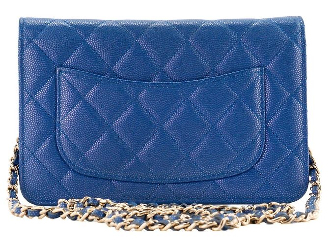 CHANEL - Borsa a tracolla Wallet On Chain Classic/Timeless Chanel in pelle caviar blu iridescente - vista 3