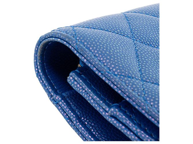 CHANEL - Borsa a tracolla Wallet On Chain Classic/Timeless Chanel in pelle caviar blu iridescente - vista 6