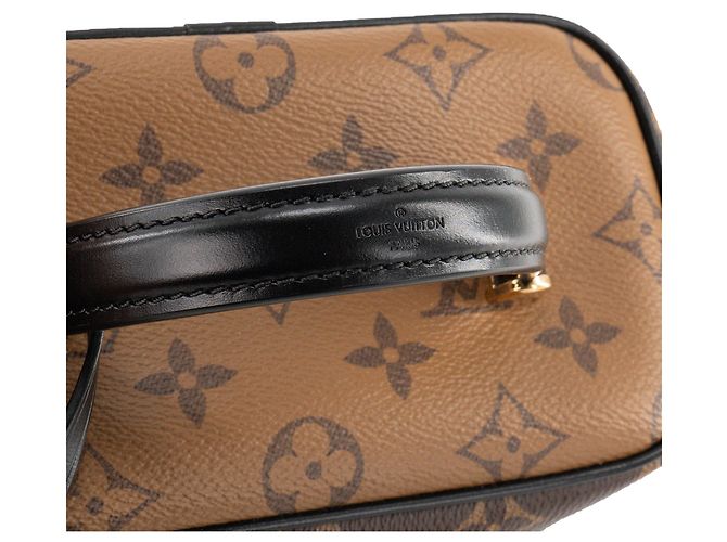 LOUIS VUITTON - Sac à bandoulière Vanity PM Louis Vuitton en toile enduite monogrammée reverse Marron - vue 6