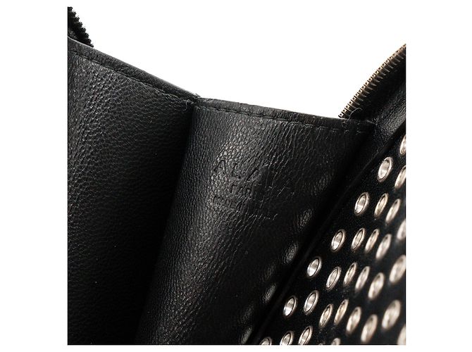 ALAÏA - Borsa a tracolla Le Coeur Alaïa in pelle liscia nera e occhielli argentati Nero - vista 6