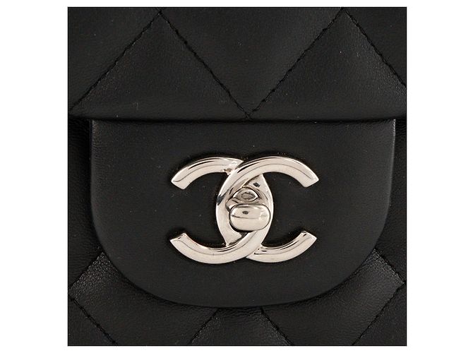 CHANEL - Borsa a tracolla Classique/Timeless Jumbo Chanel in pelle liscia nera Nero - vista 5