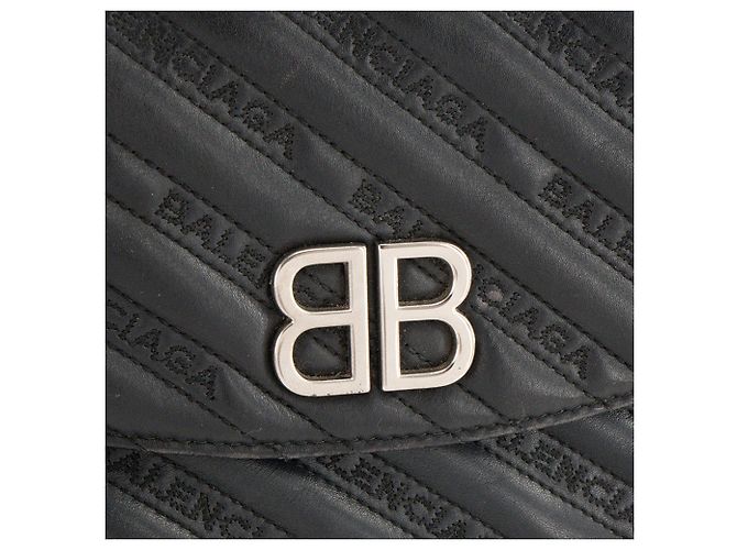 BALENCIAGA - Borsa a tracolla BB Chain Balenciaga in pelle matelassé nera Nero - vista 5