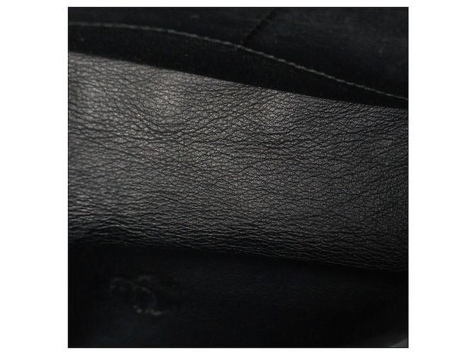 BALENCIAGA - Borsa a tracolla BB Chain Balenciaga in pelle matelassé nera Nero - vista 9