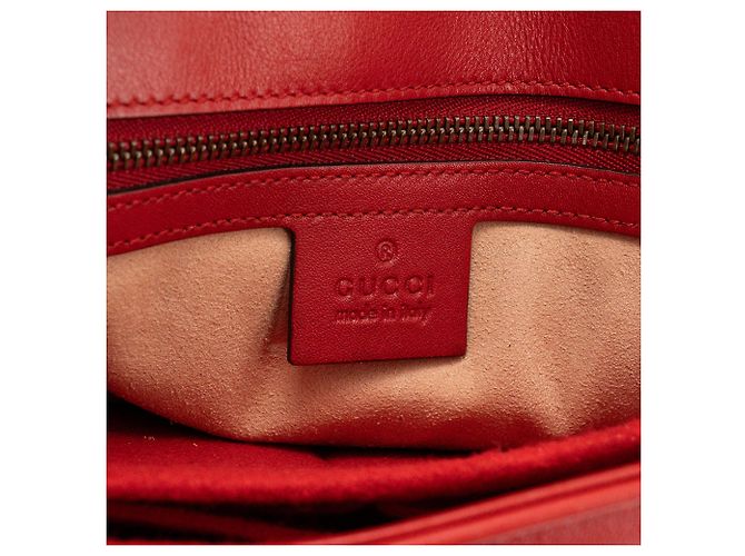 GUCCI - Borsa a tracolla GG Marmont medium Gucci in pelle chevron rossa Rosso - vista 9