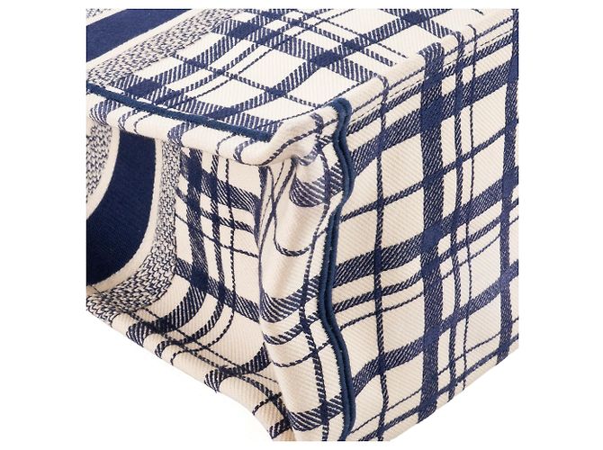 Autre Marque DIOR - Borsa Book Tote grande Dior in tela tartan blu navy e bianca - vista 7
