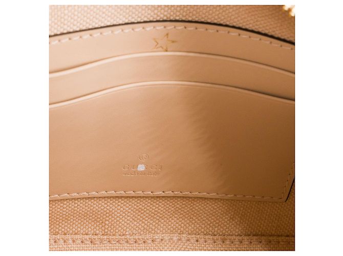 GUCCI - Borsa a tracolla Gilbert Gucci in pelle goffrata beige - vista 7