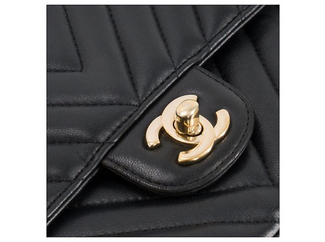 CHANEL - Borsa a mano Classique/Timeless 11.12 Chanel in pelle liscia chevron nera Nero - vista 5