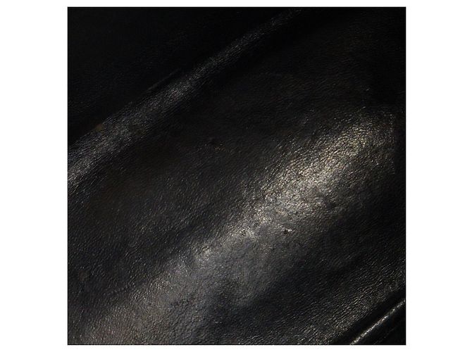 CHANEL - Borsa a mano Medaillon Chanel in pelle caviar nera Nero - vista 10
