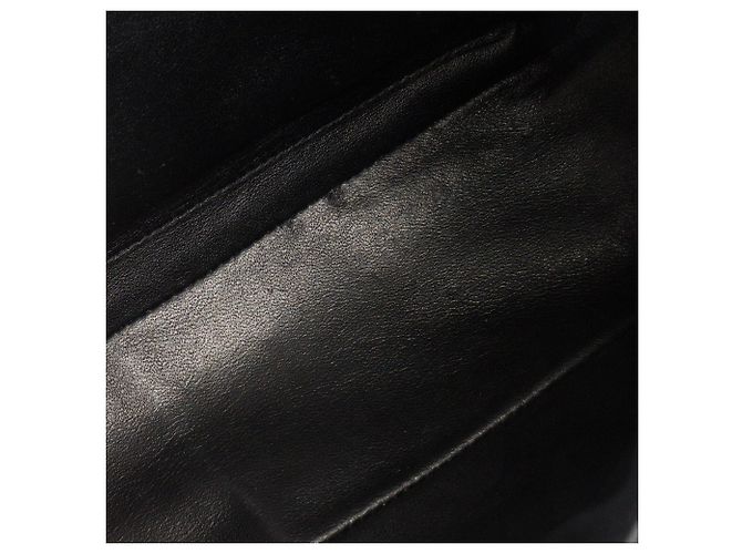 CHANEL - Borsa a tracolla Classic/Timeless Jumbo Chanel in pelle caviar nera Nero - vista 10