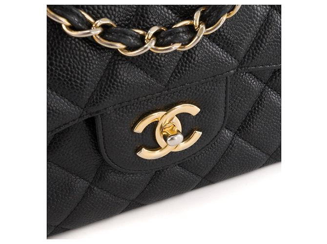 CHANEL - Borsa a tracolla Classic/Timeless Jumbo Chanel in pelle caviar nera Nero - vista 5