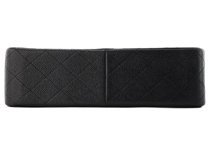 CHANEL - Borsa a tracolla Classic/Timeless Jumbo Chanel in pelle caviar nera Nero - vista 4
