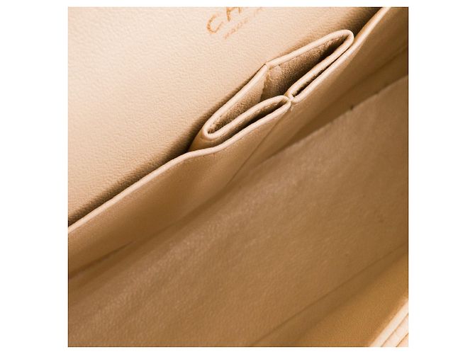 CHANEL - Borsa a mano Classique/Timeless 11.12 Chanel in pelle caviar beige - vista 11