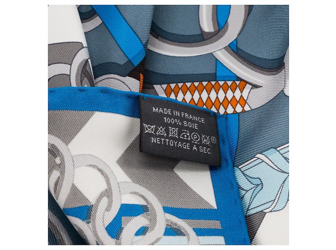 HERMÈS - Carré 90 Panoplie Équestre Hermès in seta multicolore - vista 6