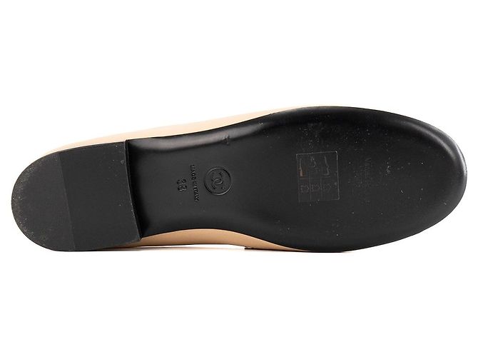 CHANEL - Mocassini Chanel in pelle liscia beige (T38) - vista 3
