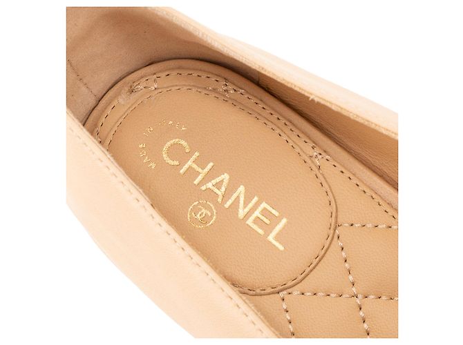 CHANEL - Mocassini Chanel in pelle liscia beige (T38) - vista 5