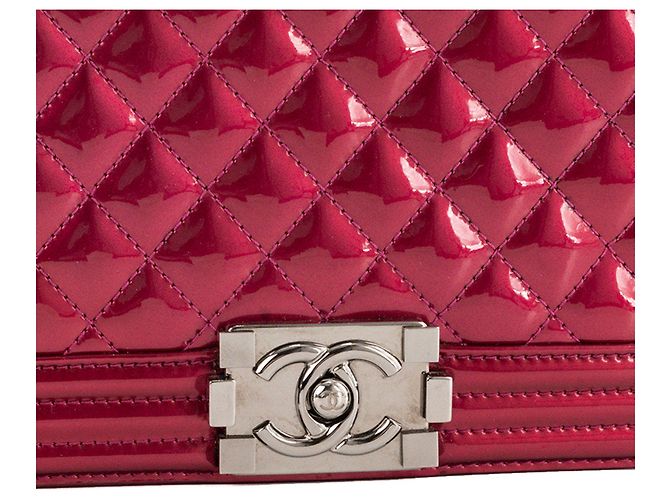 CHANEL - Borsa a tracolla Boy in pelle verniciata rosa - vista 5