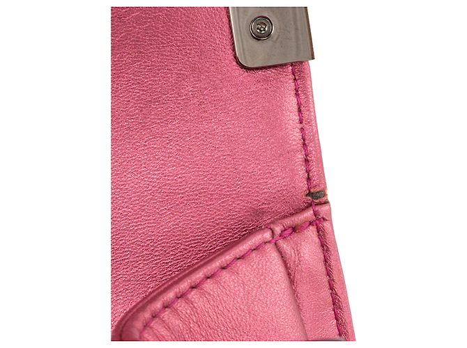 CHANEL - Borsa a tracolla Boy in pelle verniciata rosa - vista 8