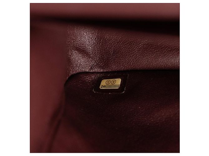 CHANEL - Borsa a tracolla Classique/Timeless Jumbo Chanel in pelle caviar nera Nero - vista 8